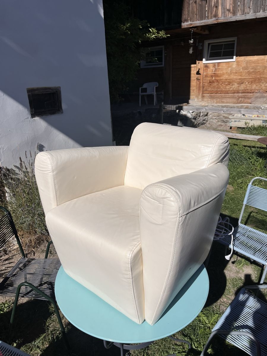 Sessel: 2 weisse Sessel – Gebraucht aus Cumbel von Langwiesler8