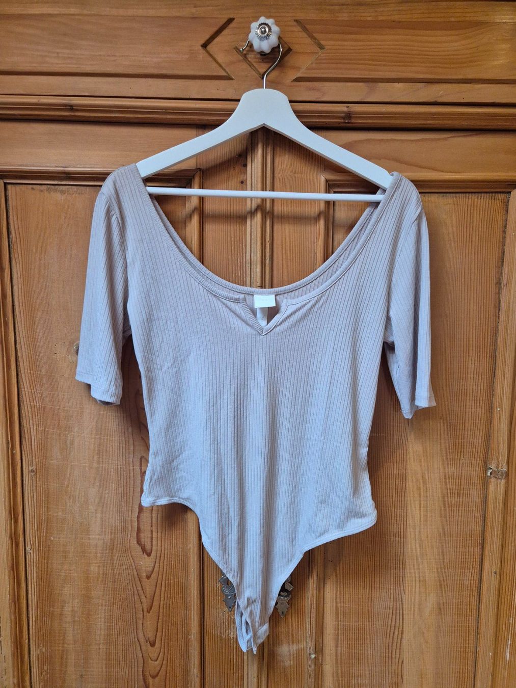 H&M T-shirt: Body H&M Grösse M neu – Nuovo (secondo la descrizione) da Sigriswil venduto da sam_89sk