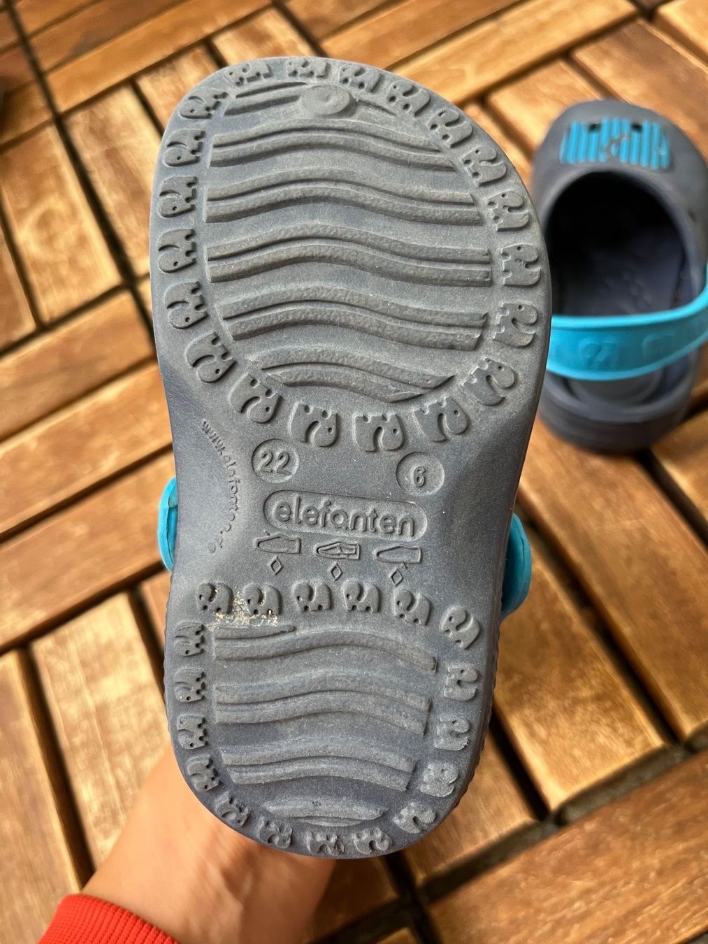 Elefanten Scarpe per ragazzi: Badeschuhe Elefanten Gr. 22 – Usato da Jona venduto da Good_luck_ 6