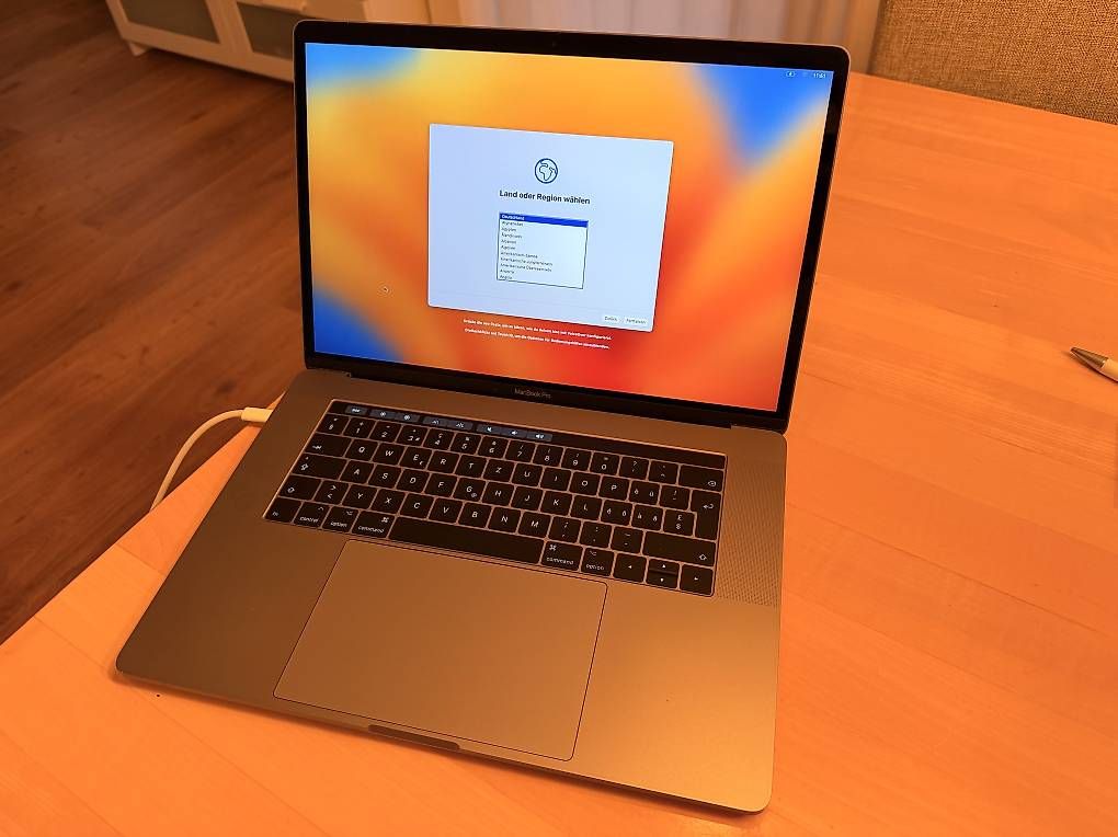 Apple Notebook: Apple MacBook Pro Space Gray – Usato da Schönenwerd venduto da Miro_sioux