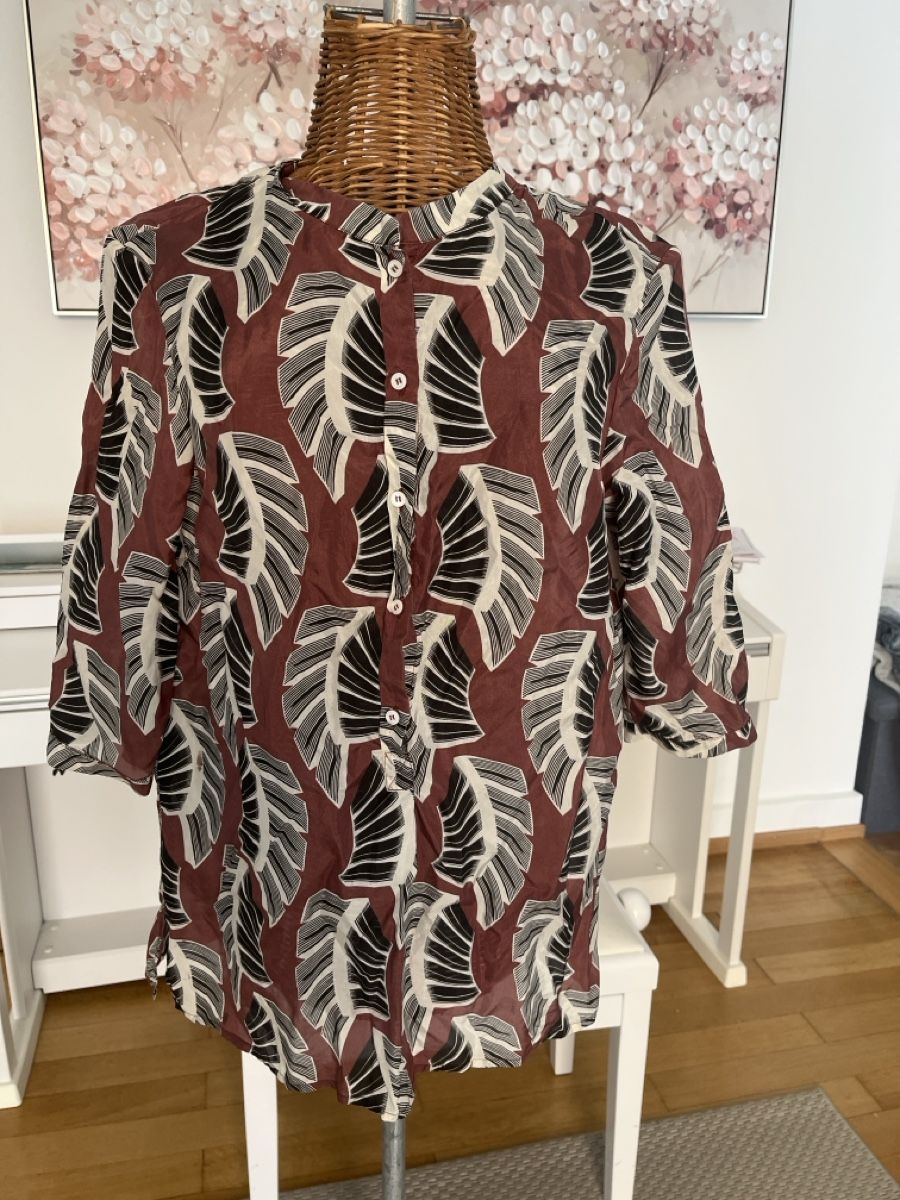 Camicette: Seidenbluse mit blattmuster, Seventy, 38/40 – Usato da Solothurn venduto da Bobesch08