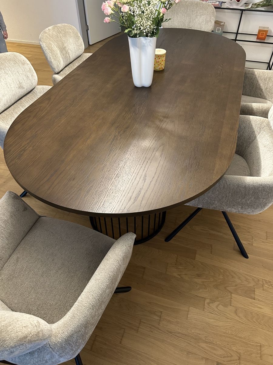 Tavoli: Esstisch 220x110x75 – Usato da Hunzenschwil venduto da Semko2 5