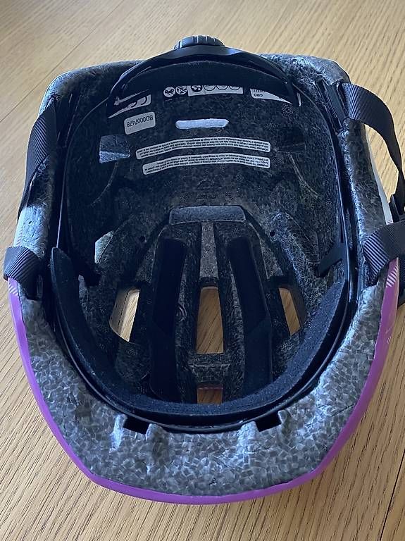 Giro Caschi: Kinder Giro Velohelm 49-53cm – Usato da Bern venduto da MoReb 3