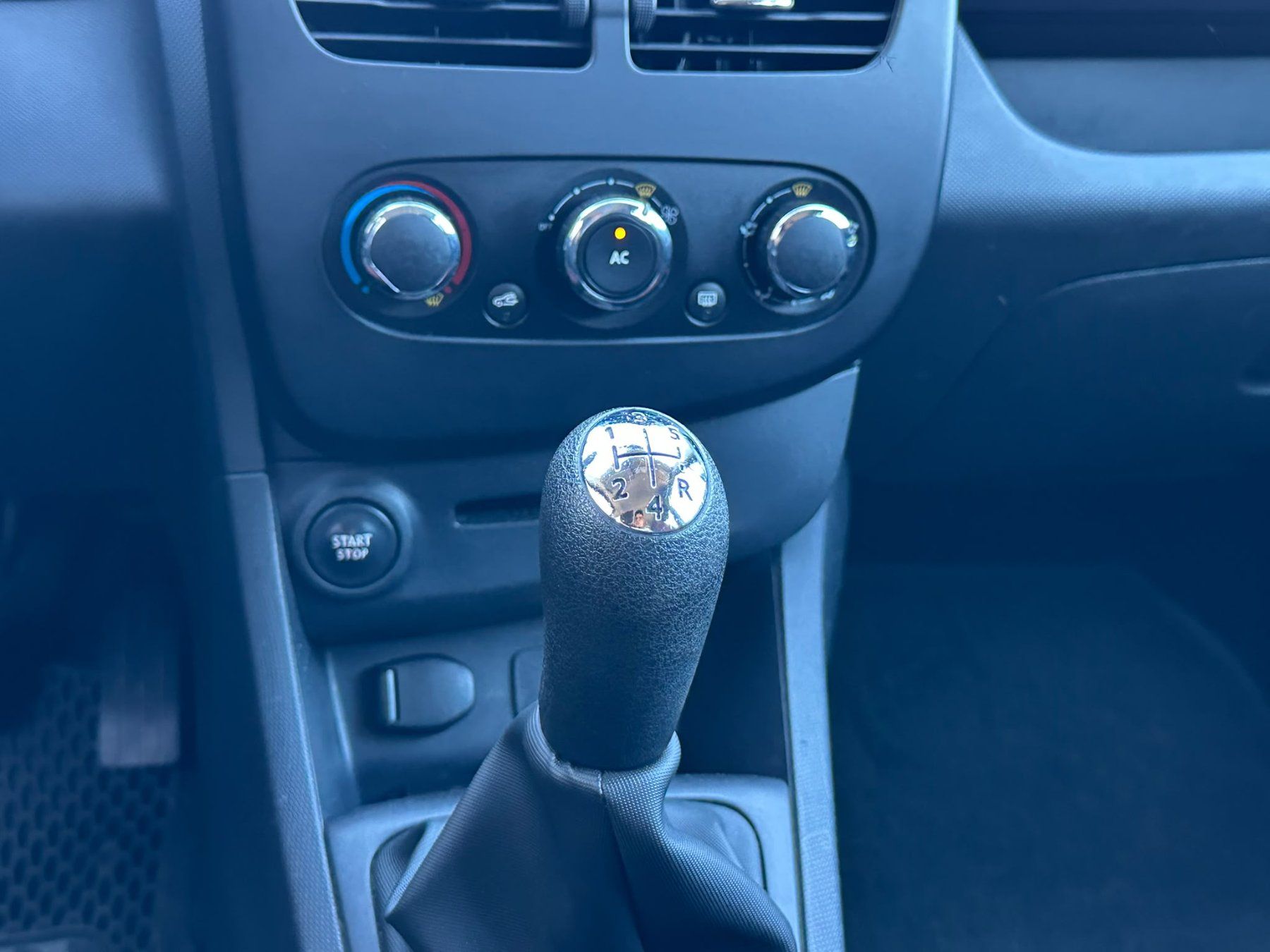 Renault Automobili: Renault Clio 1.2i – Usato da Crissier venduto da vim_r8qn 2