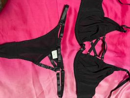 Set lingerie nero taglia M /L sensuale nuovo!