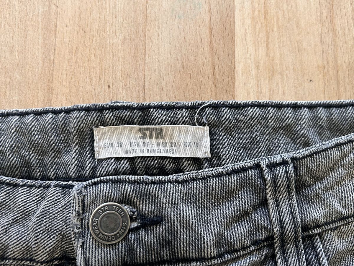 Jeans: Jeans – Gebraucht aus Bern von liv_w6c6 2
