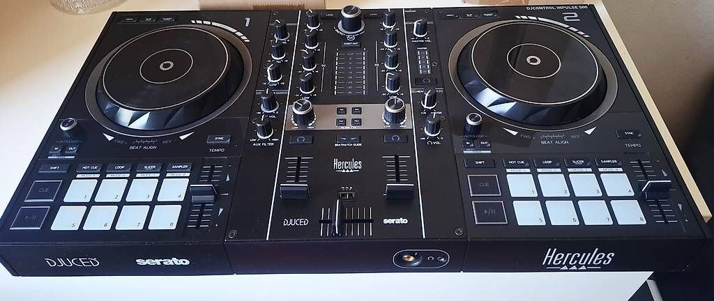 Platines de mixage: DJControl Inpulse 500 – Neuf avec emballage d'origine à Granges-Marnand par K-7 2