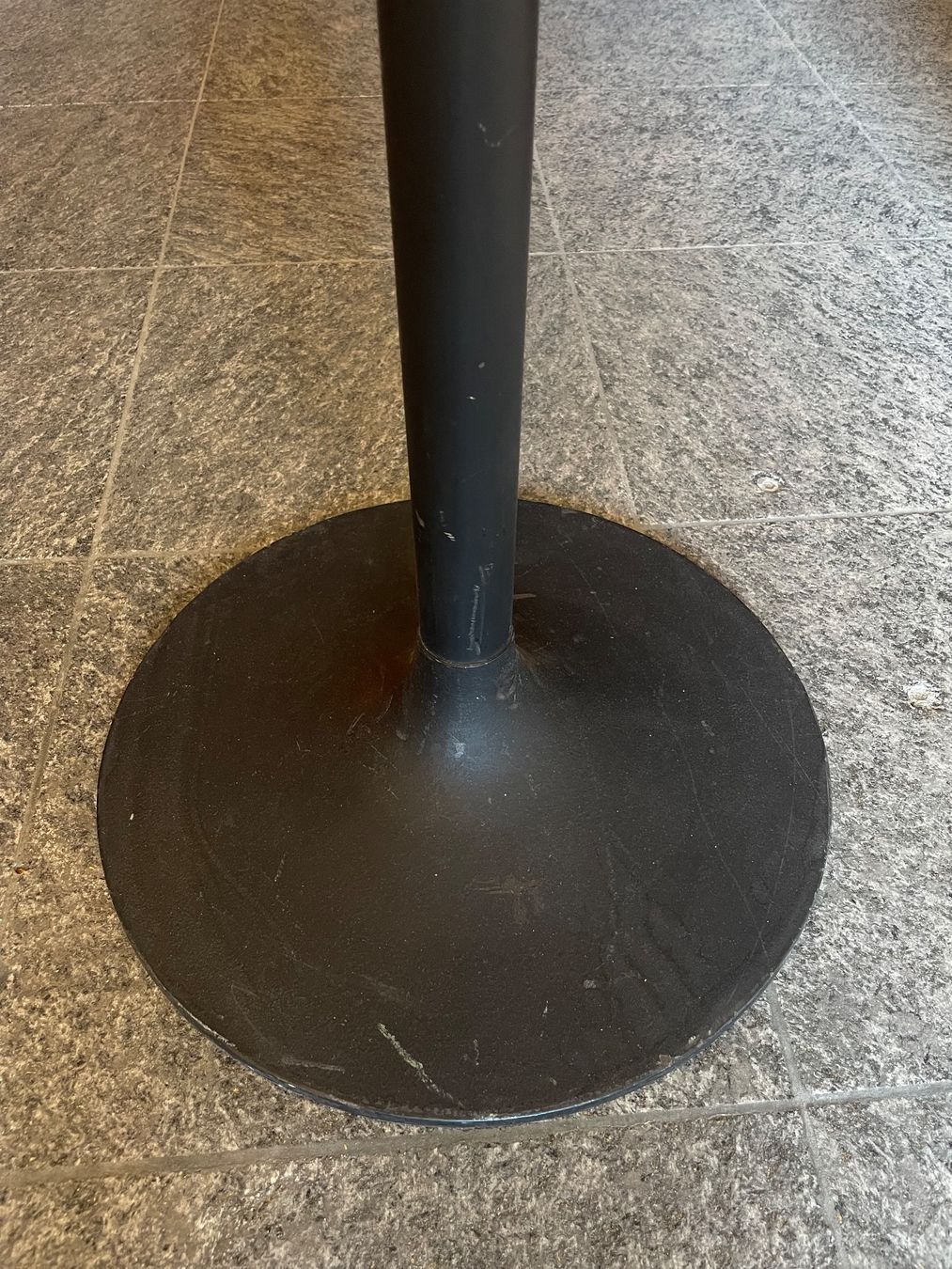 Garderobe: Garderobenständer aus Metall – Gebraucht aus Bern von lelucvero 2