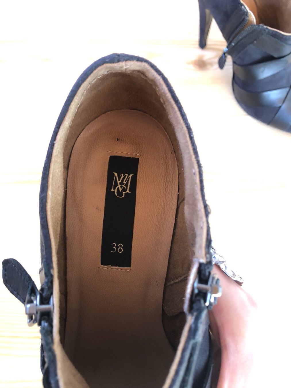 Scarpe da donna: Bottines noires – Usato da Bulle venduto da sop_ct6x 3