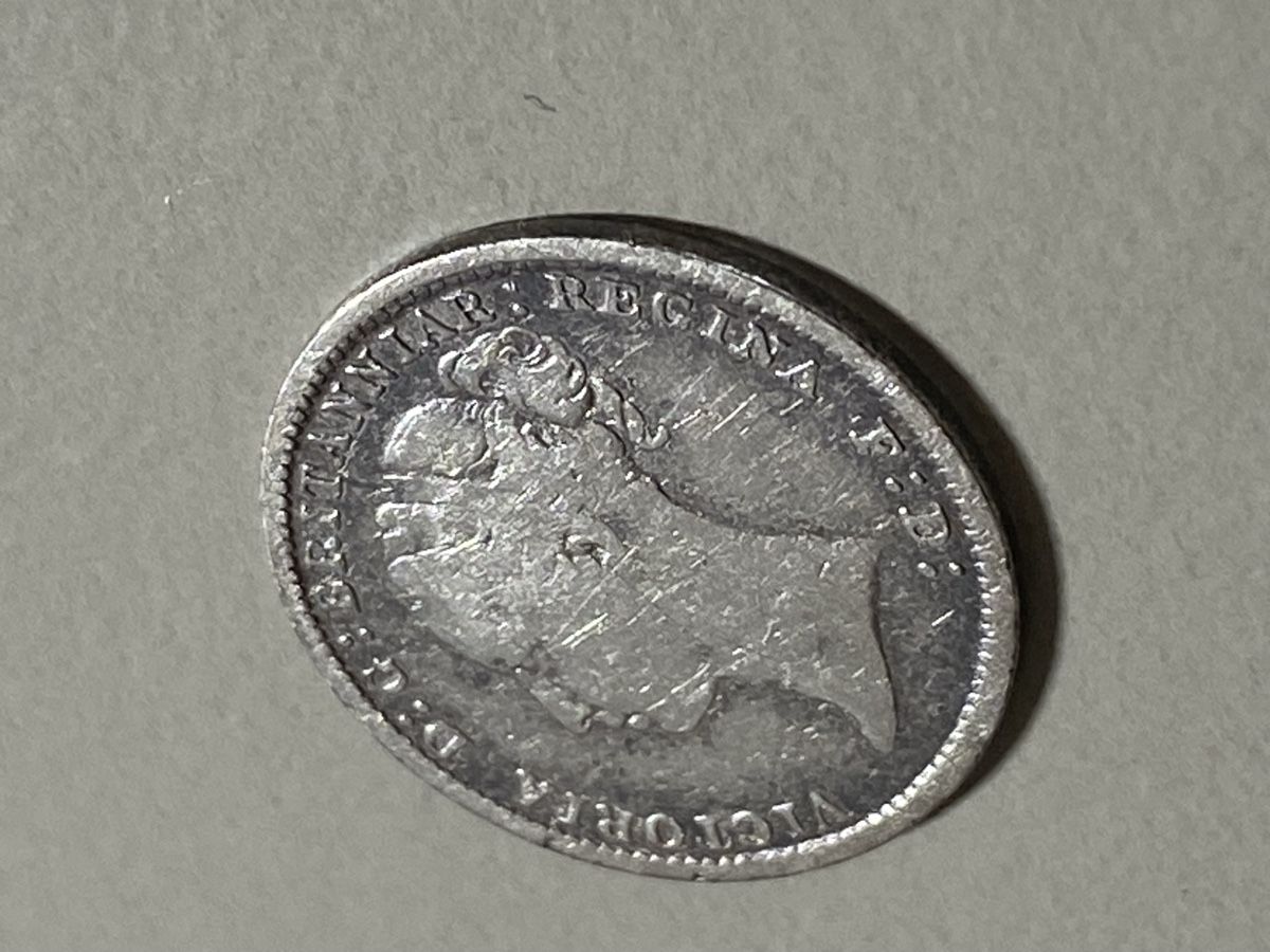 Tutti le monete: GB - 3 pence - 1885 - Victoria - AG – Usato da Payerne venduto da Mike1682 2