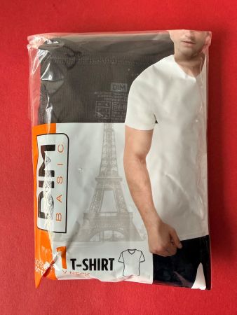 DIM Basic, T-Shirt V-Neck, Grösse L, Farbe Schwarz (1 Stück)