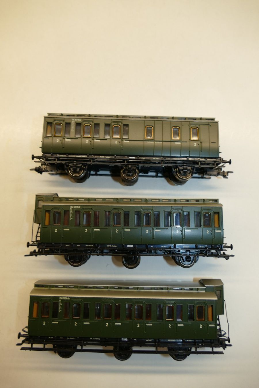 Märklin Modellini di ferrovie: Märklin H0: 3xDB Abteilwagen 2 – Nuovo (secondo la descrizione) da Niederhasli venduto da rail-duerst 1