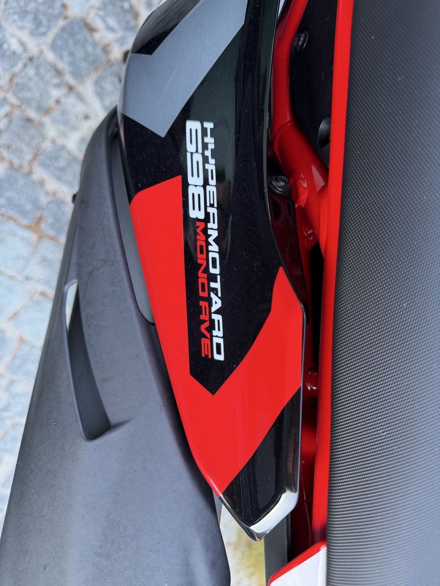 Ducati Strada: Ducati Hypermotard 698 Mono RVE – Usato da Schönenbuch venduto da Wenscles 4