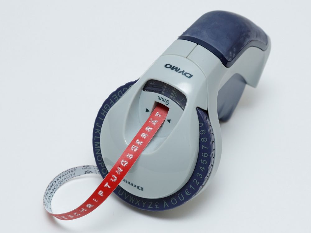 Dymo Rhino M1011 Metall-Prägegerät mit Zubehör, Top Zustand (Gebraucht