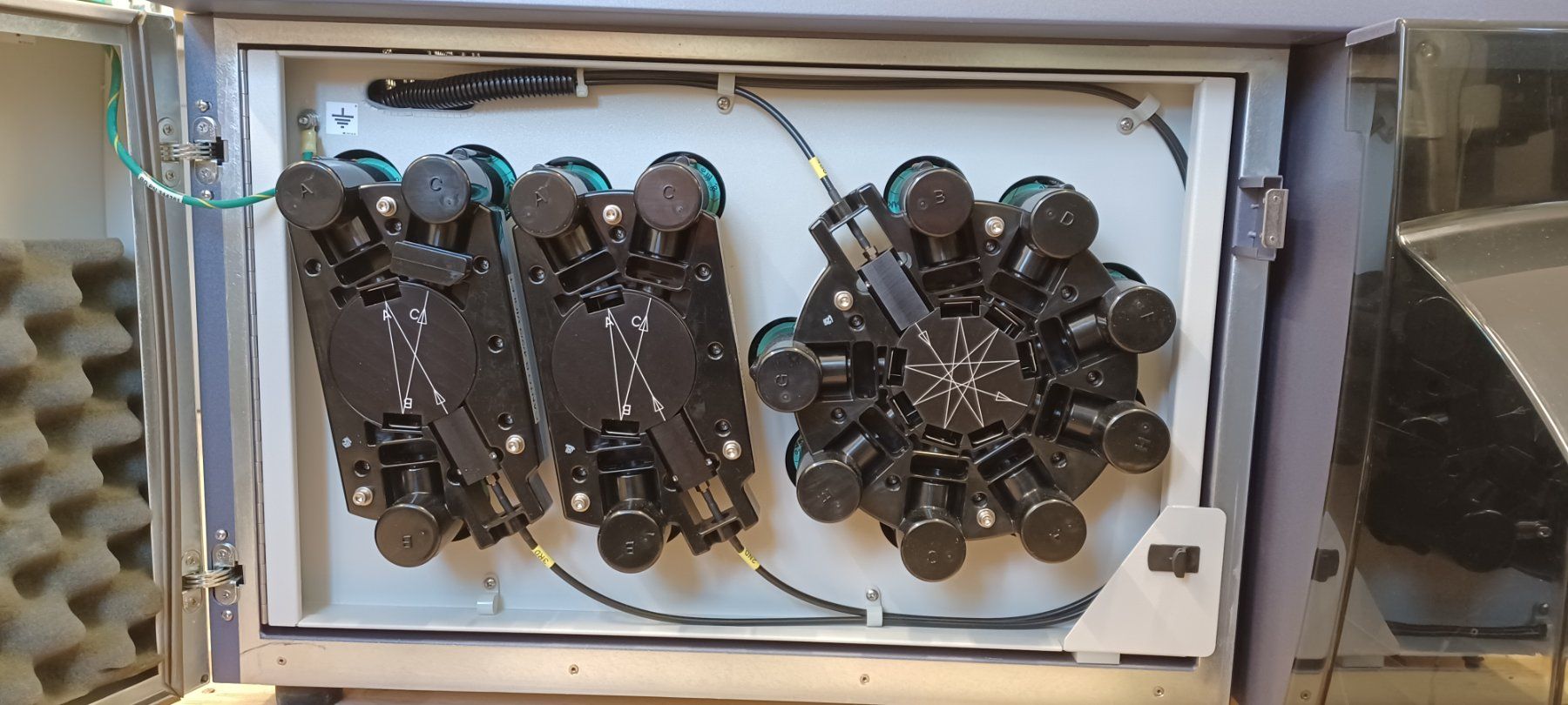 Accessori da laboratorio: Beckton Dickinson FACSCanto II Flow Cytometer – Difettoso da Niederdorf venduto da LeptonAG_Labor 9