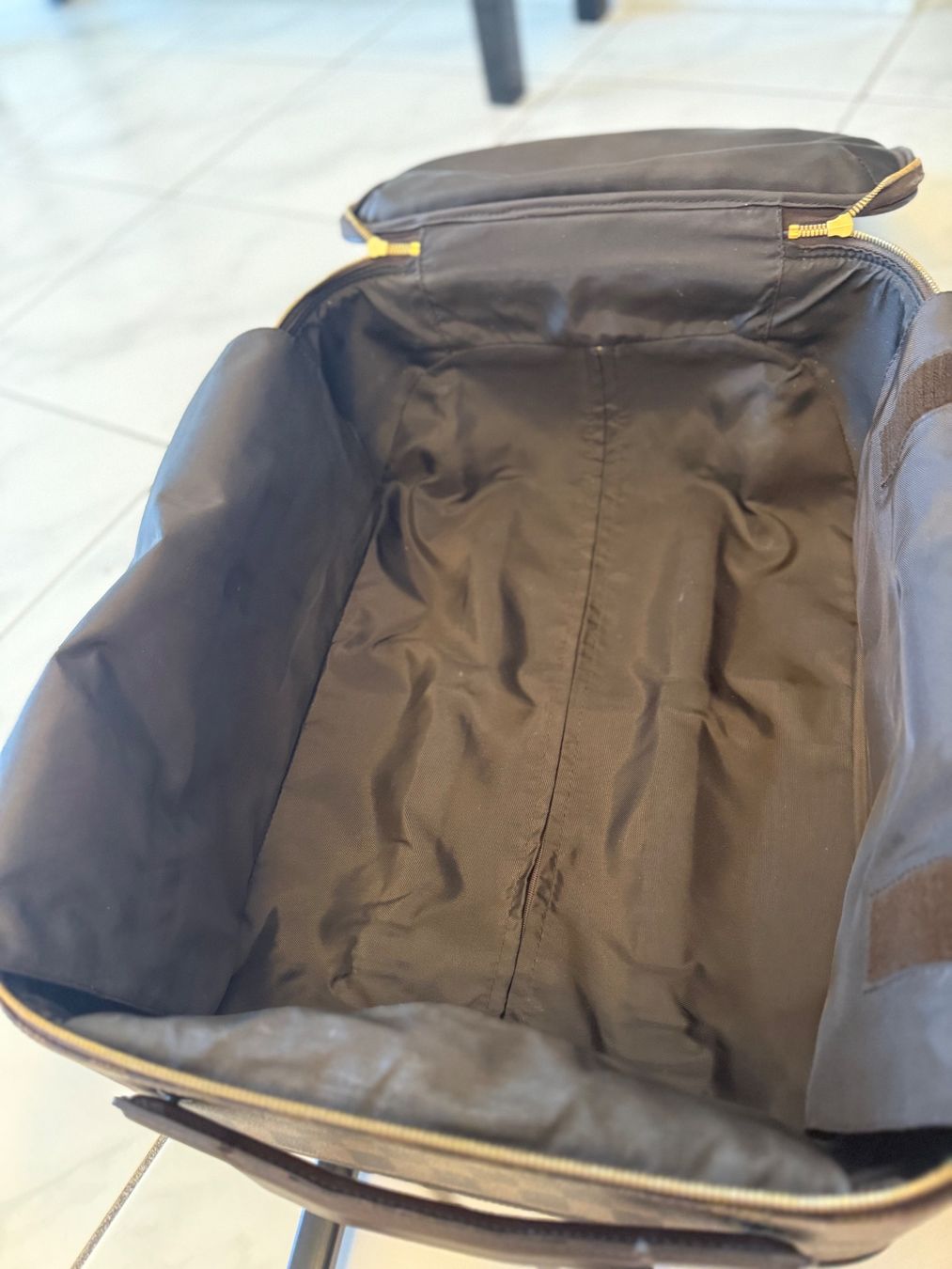 Autres aviation: Louis Vuitton Pegase 45 Damier – D'occasion à Wilen b. Wollerau par Corradino0 7