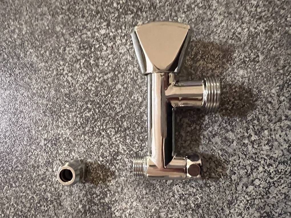 Rubinetteria: Robinet intercalaire machine à laver – Usato da Lausanne venduto da ckdo