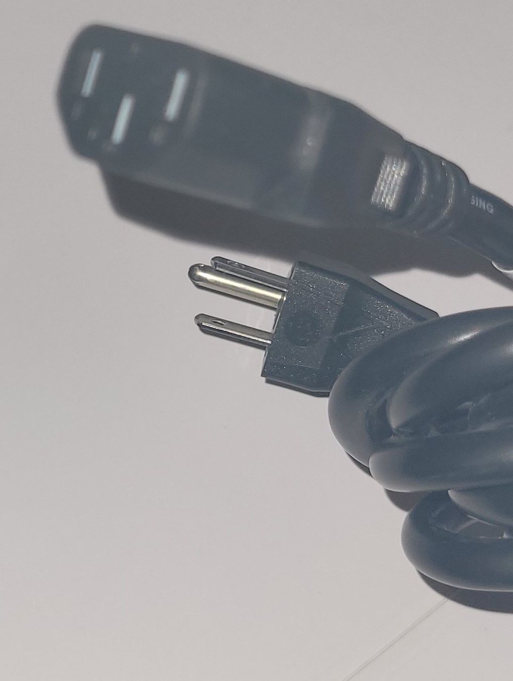 Cavi: 13A 125V Power Cable 163719-002 – Nuovo (secondo la descrizione) da Zürich venduto da Avd 9