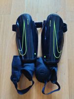 Fussball Schienbeinschoner Nike Charge schwarz Grösse S