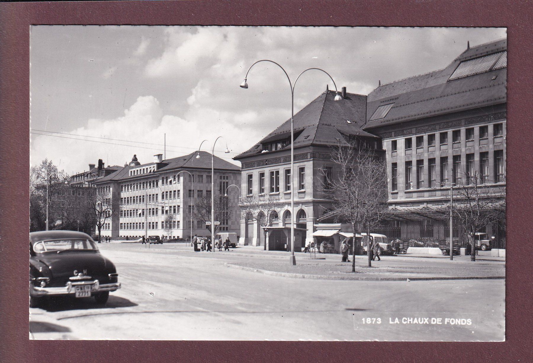 Cartoline postali: LA CHAUX-DE-FONDS – Usato da Pully venduto da nicecards