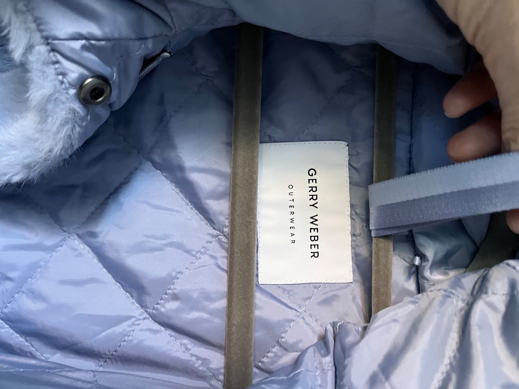 Gerry Weber Gilet & Giacche senza maniche: hellblaue Damenweste mit Kapuze, gery weber L – Usato da Baar venduto da DealDiHei 4
