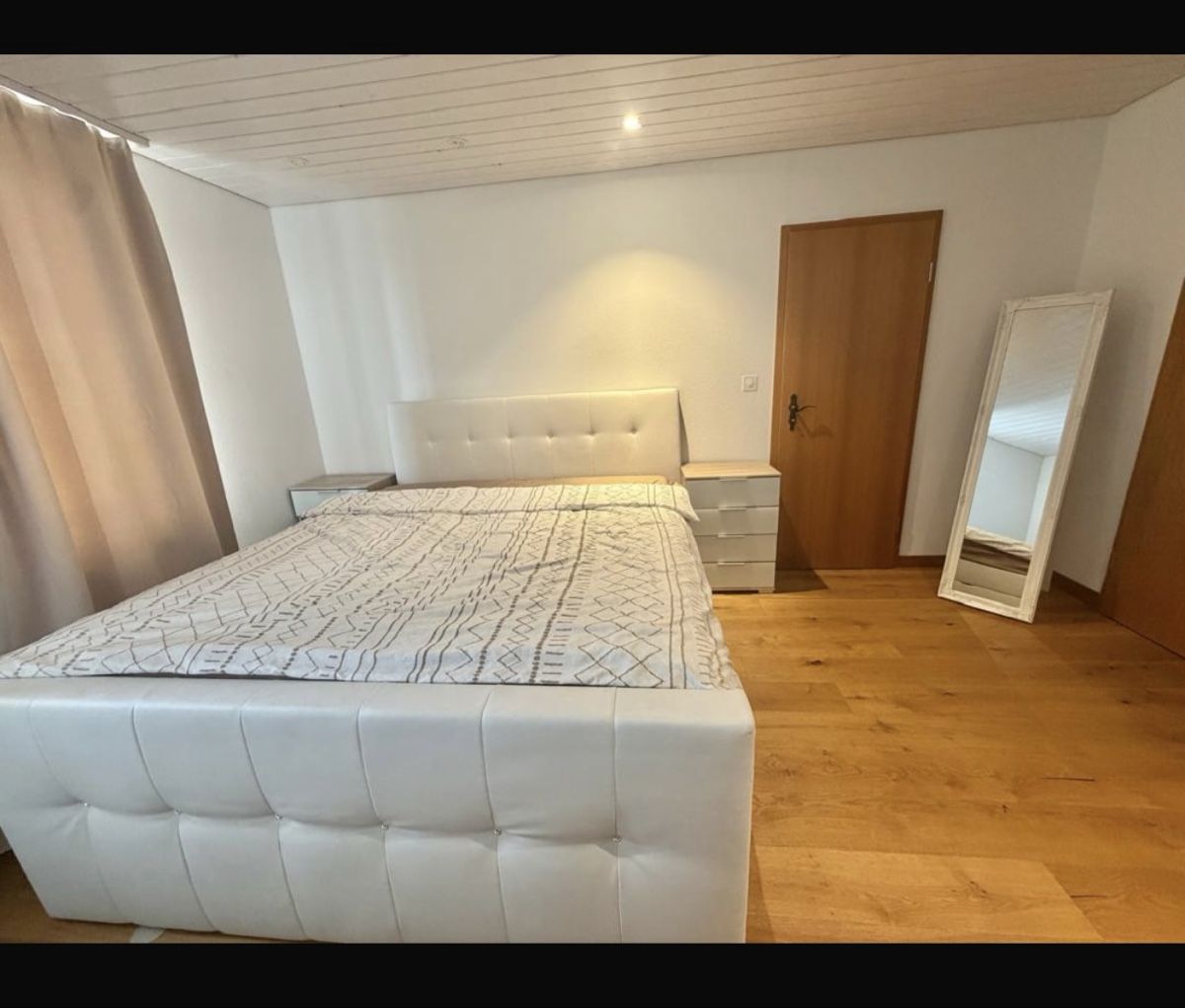 Letti: Sehr bequeme Box spring Bett – Usato da Romanshorn venduto da get_ytv6