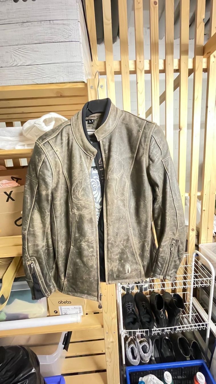 Giacche: Motorradlederjacke Richa, Damen , Gr. 36/40 – Nuovo (secondo la descrizione) da Flawil venduto da Pirar