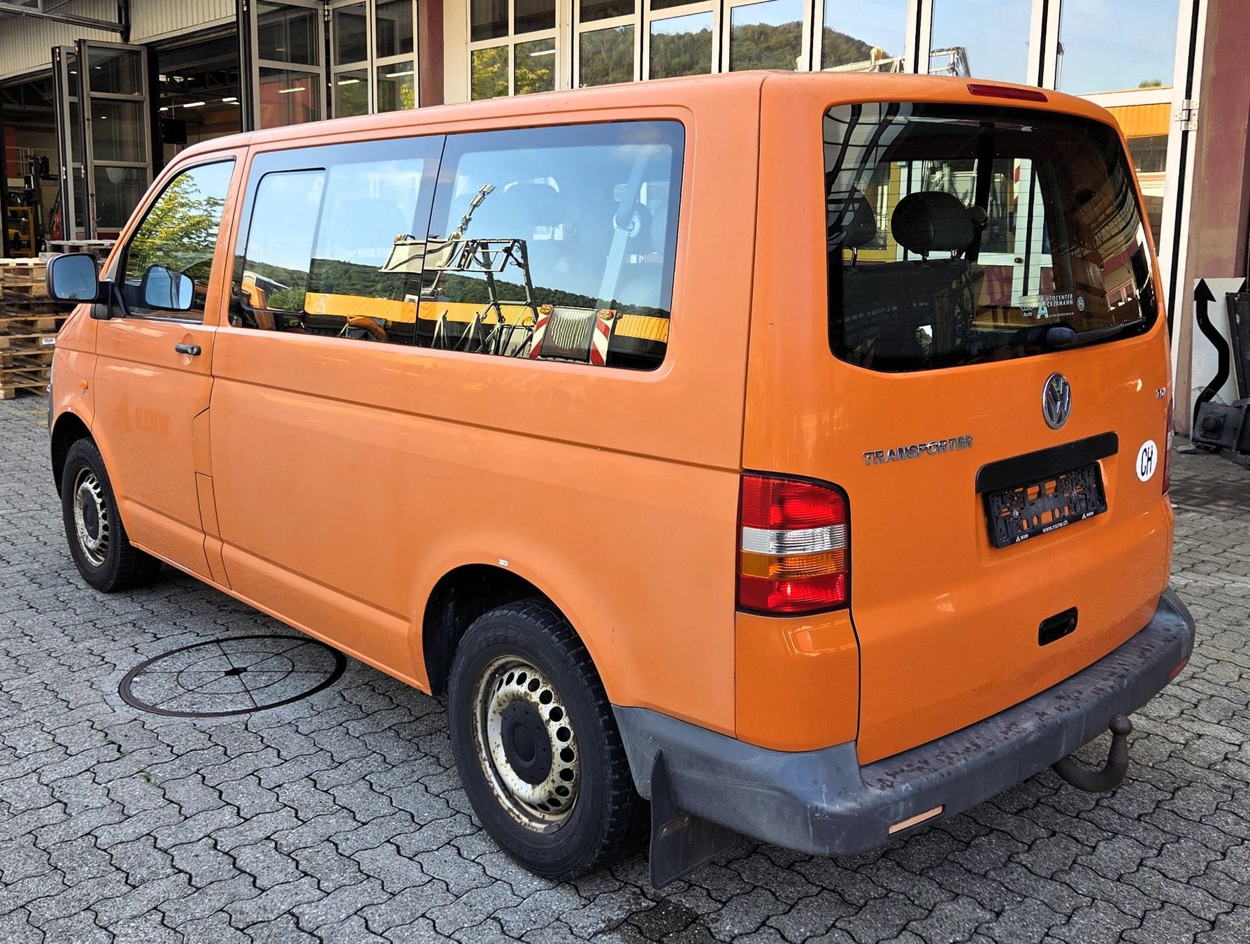 VW Veicoli commerciali: VW T5 Kombi TDI – Usato da Sissach venduto da ein_xz27 3