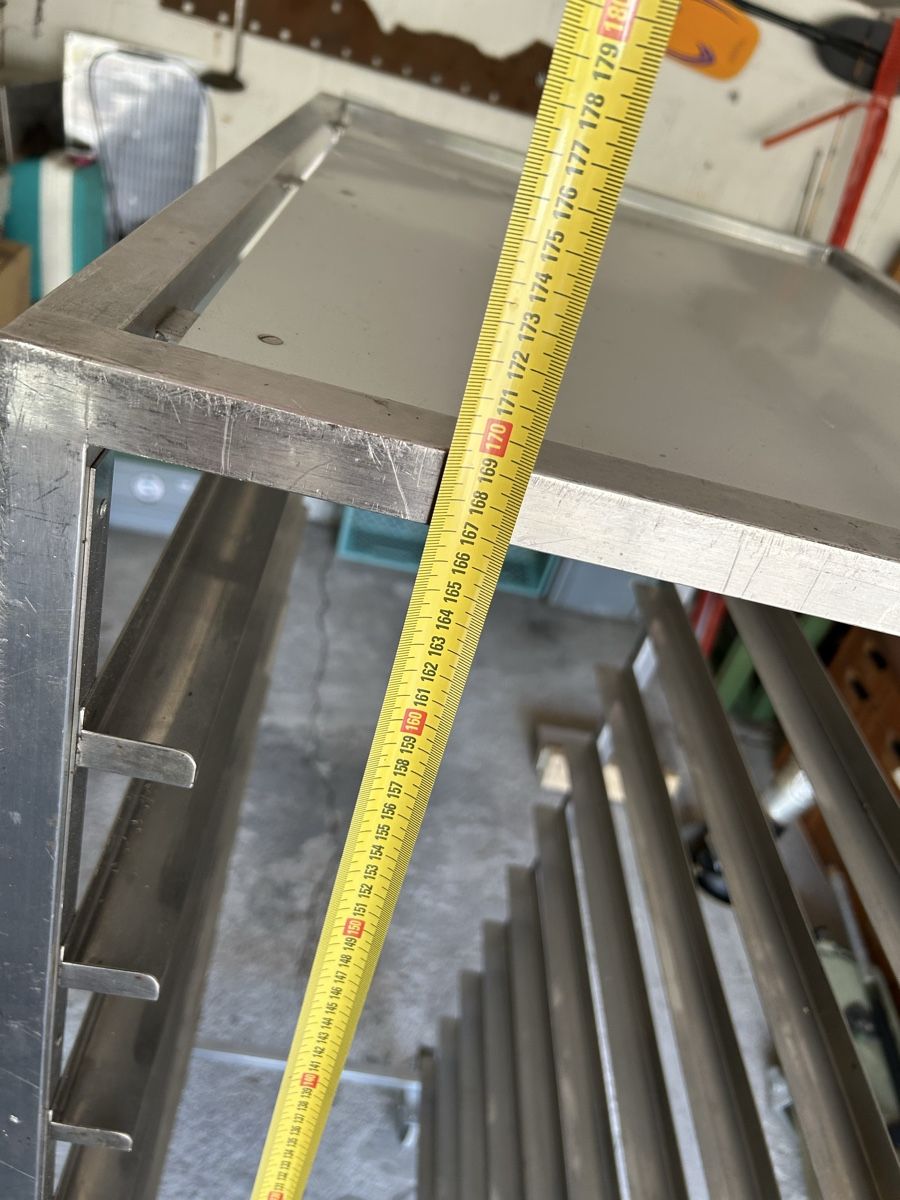 Scaffali: REGAL MIT ROLLEN BECKER GASTRO WERKSTATT – Usato da Bottmingen venduto da Surubi 6
