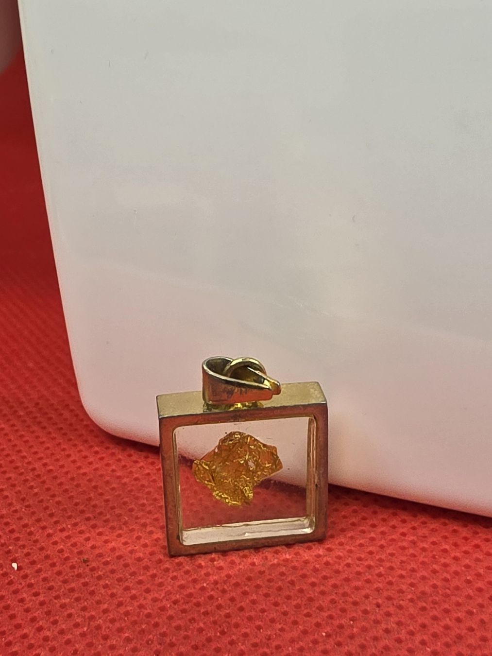 Edelmetalle: Anhänger Gold nugget eingefasst  – Gebraucht aus Herisau von Antiques.AR 1