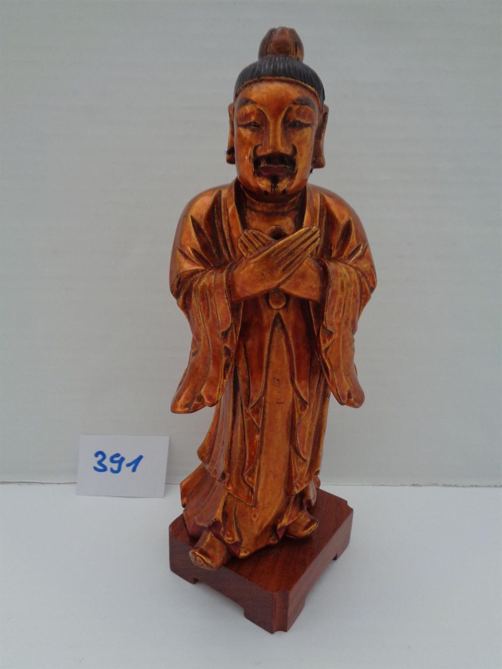 Sculture & Statue: China geschnitzte Holzfigur auf Sockel – Usato da Chur venduto da omonia