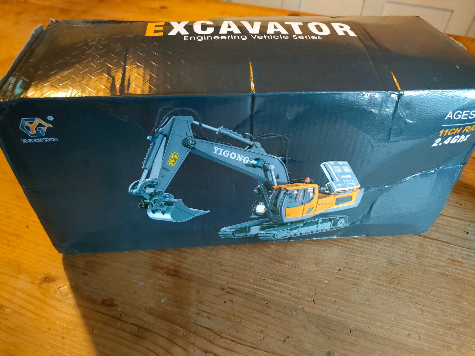 Modellismo RC: Ferngesteuerter Bagger  Neu – Nuovo e nell'imballaggio originale da Romanshorn venduto da Kattamaran