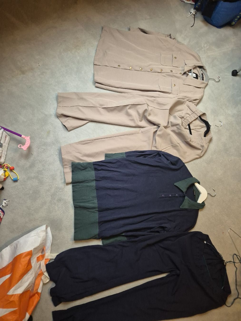 Lotti di vestiti: Damenbekleidung Gr XL – Usato da Zürich venduto da Drago670 1