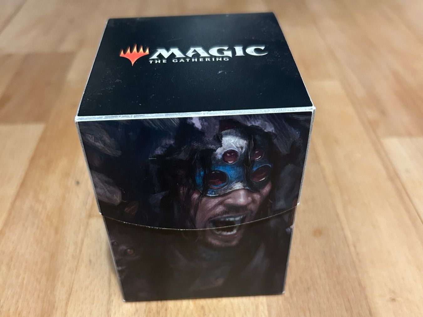 Giochi: Magic: The Gathering Ultra Pro Deckbox – Usato da Aarau venduto da Maclovio
