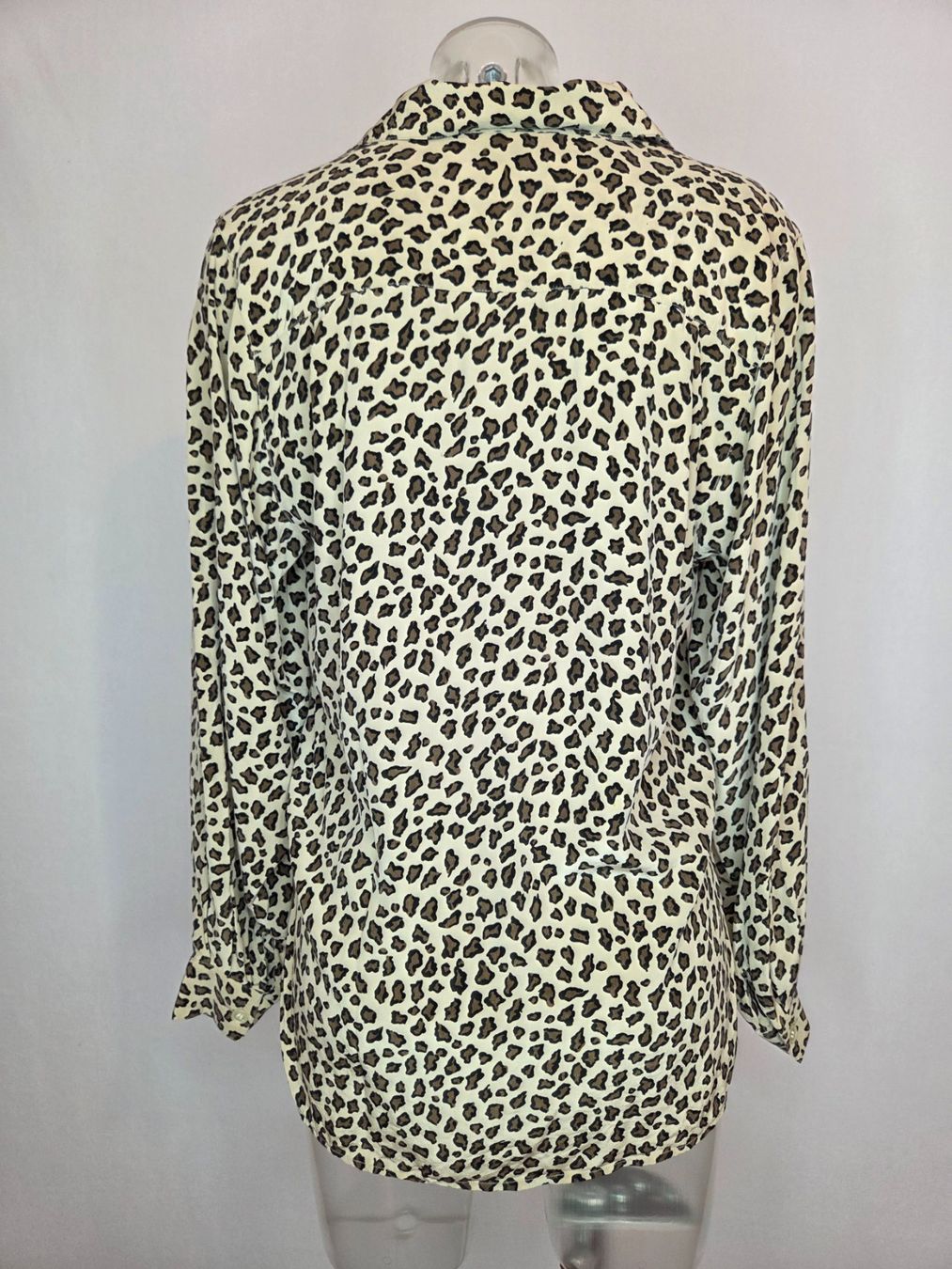 Camicette: Vintage Seidenbluse Leo Gr. 36 – Usato da Bern venduto da -Aniko- 2