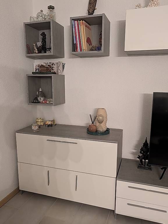 Mobili TV: Meuble TV – Usato da Lausanne 25 venduto da vanessi94 3