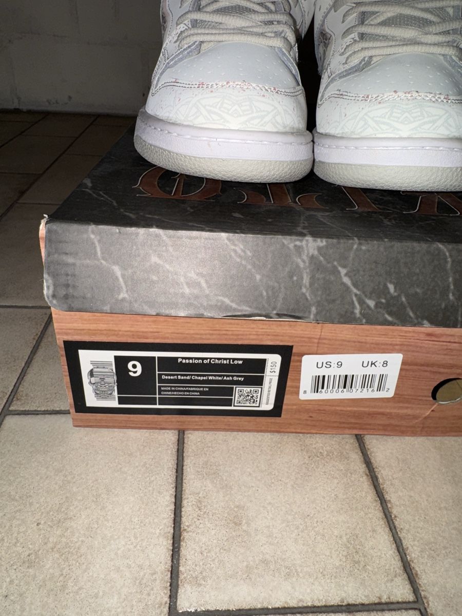 Herrenschuhe: Passion of Christ Low US9 – Neu und originalverpackt aus Watt von lou_m5tq 1