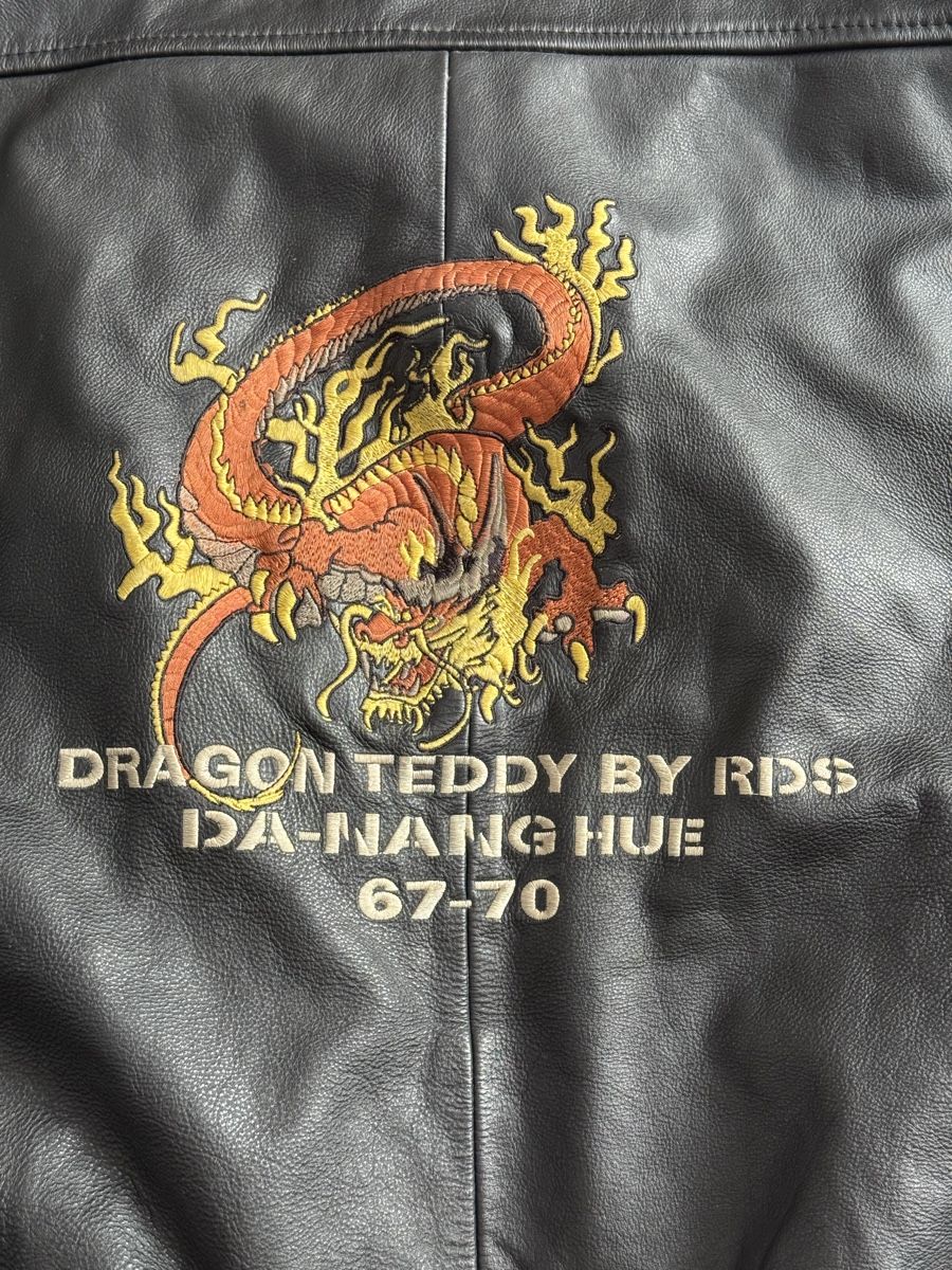 Vestes: RedSkins Dragon Teddy Jacke Schwarz – D'occasion à Malans GR par Maurus9958 1