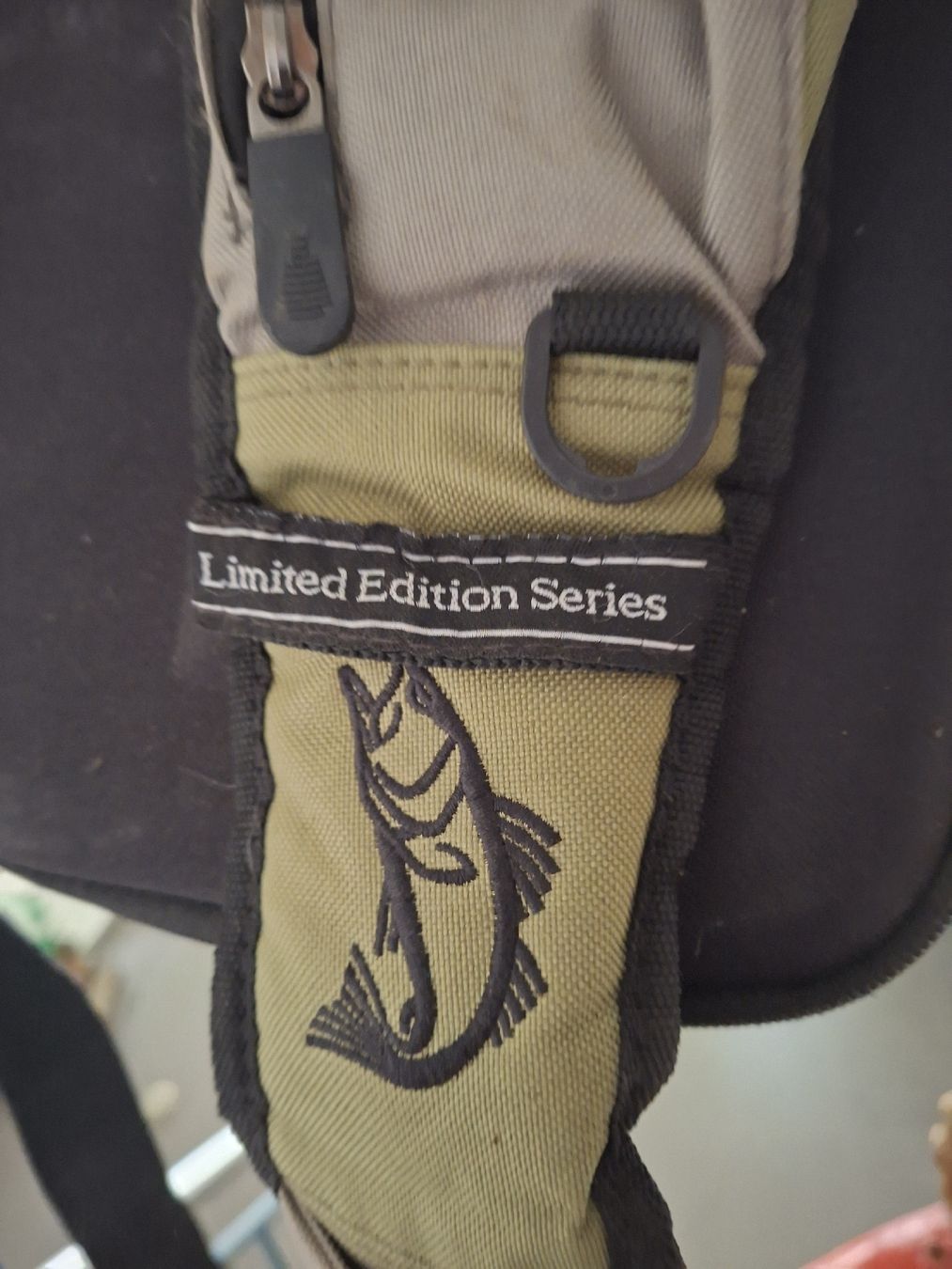 Taschen: Rapala Anglertasche, Top Zustand, praktisches Format – Gebraucht aus Gondo von Du2020 2