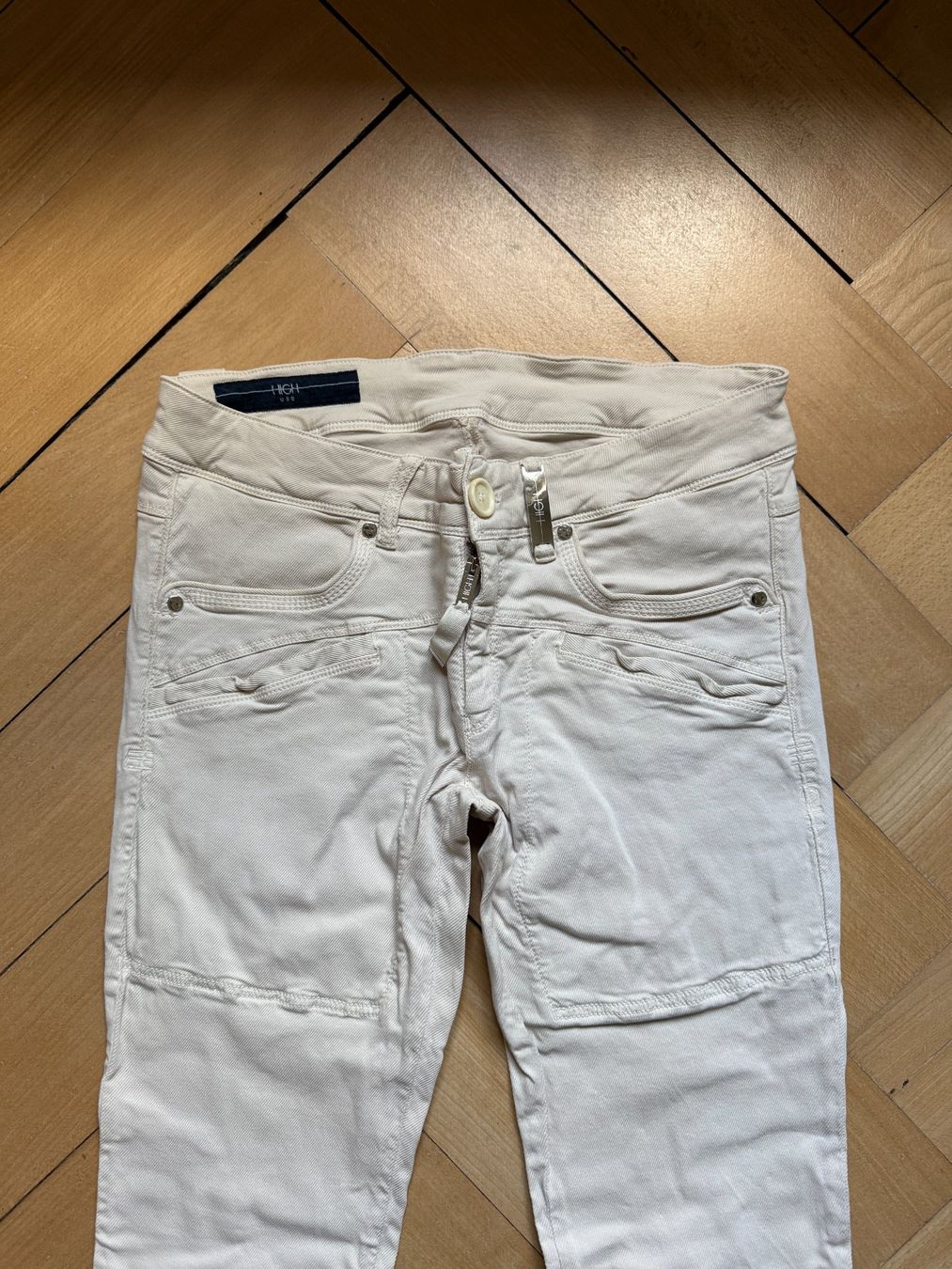 High Jeans: HIGH USE - Jeans beige 40 – Gebraucht aus Zürich von Diazaio 1