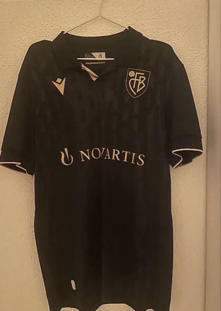 Canottiere & Pantaloni: Fc Basel Trikot Dan Ndoye – Nuovo (secondo la descrizione) da Basel venduto da kleinerprinz
