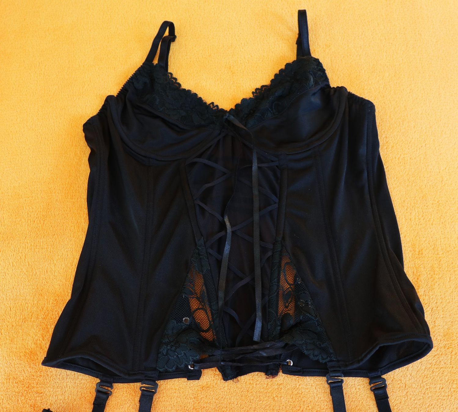 Sonstige Unterwäsche: Corsage Schwarz_String statt 109 CHF 50 Gratis Lieferung. – Neu (gemäss Beschreibung) aus Riedikon von gra_r5w8 1