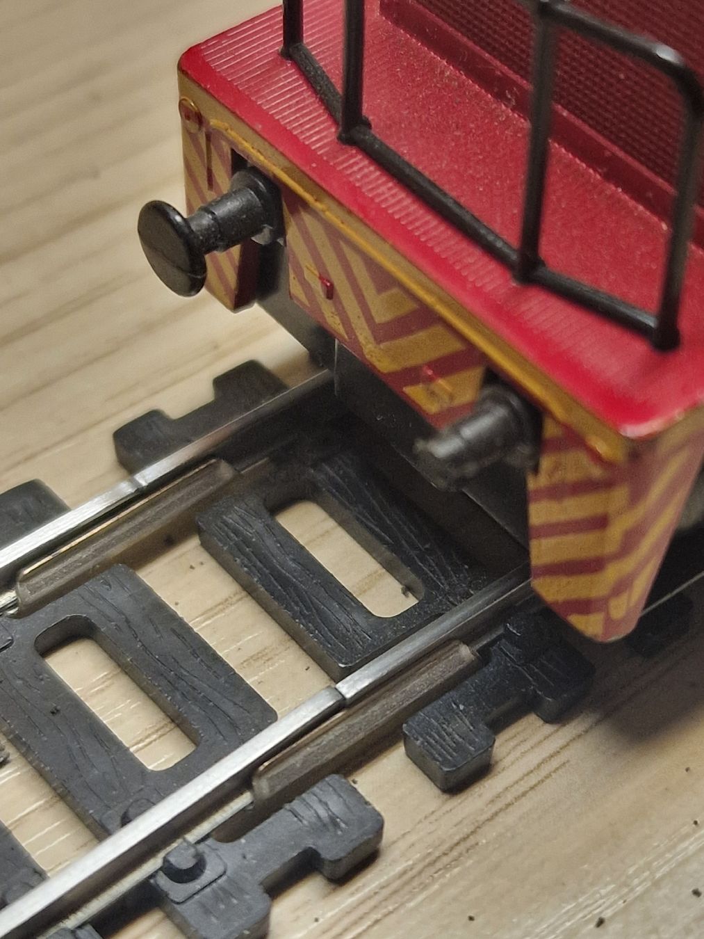 Lima Modellini di ferrovie: Modelleisenbahn lima Lokomotive mit Waggons  – Usato da Herzogenbuchsee venduto da ioa_zcm6 8