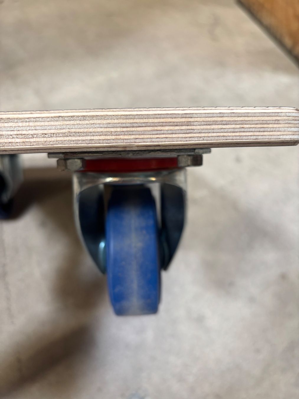 Carrelli di trasporto: Schwerlast Transportrolli / Rollbrett / Möbelroller 720kg – Usato da Winterthur venduto da ReUse_Baumarkt 3
