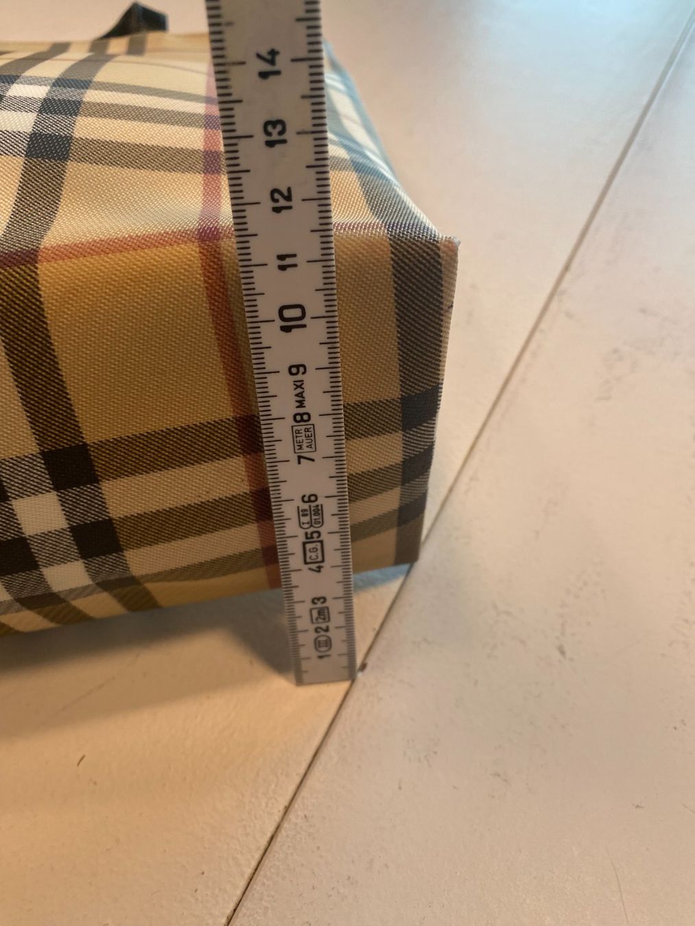 Burberry Borse da donna: Original Burberry Handtasche, Leder, Gratis Versand – Nuovo (secondo la descrizione) da Gümligen venduto da Primeselection 2