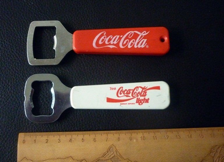 Apribottiglie & Tappi per chiusura: Lot COCA COLA - Flaschenöffner - Öffner – Usato da Adliswil venduto da di_hans 8