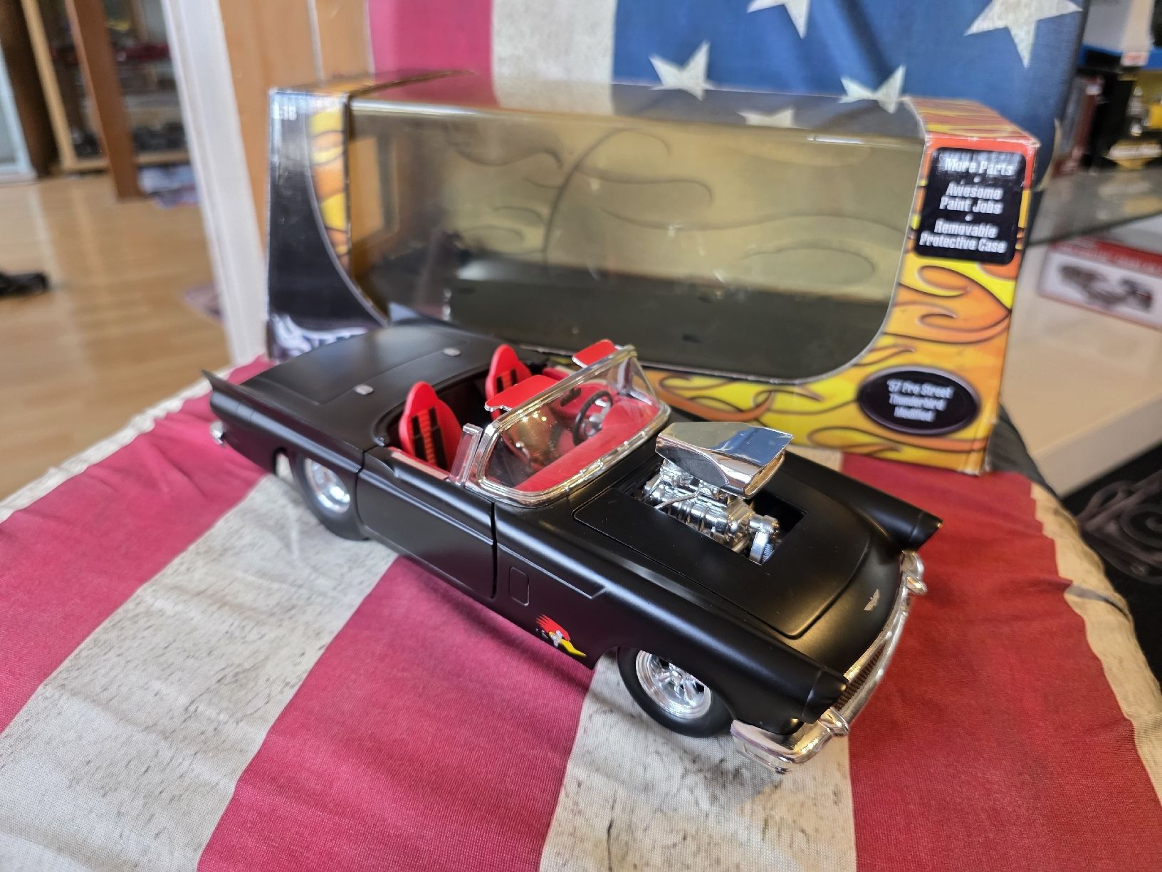 Hot Wheels Voitures modèles: 57'Pro Street Thunderbird Modified 1:18 – D'occasion à Goldingen par Muscle_Cars84 3