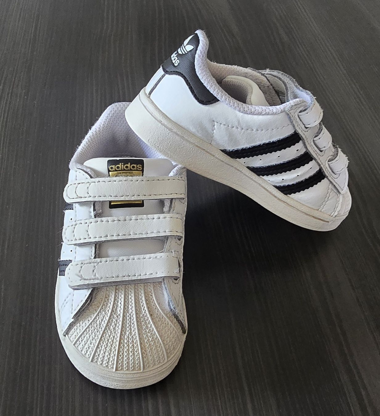 Adidas Scarpe per ragazzi: Adidas Superstar weiss Gr.21 Kinderschuh – Usato da Oensingen venduto da sowiso02