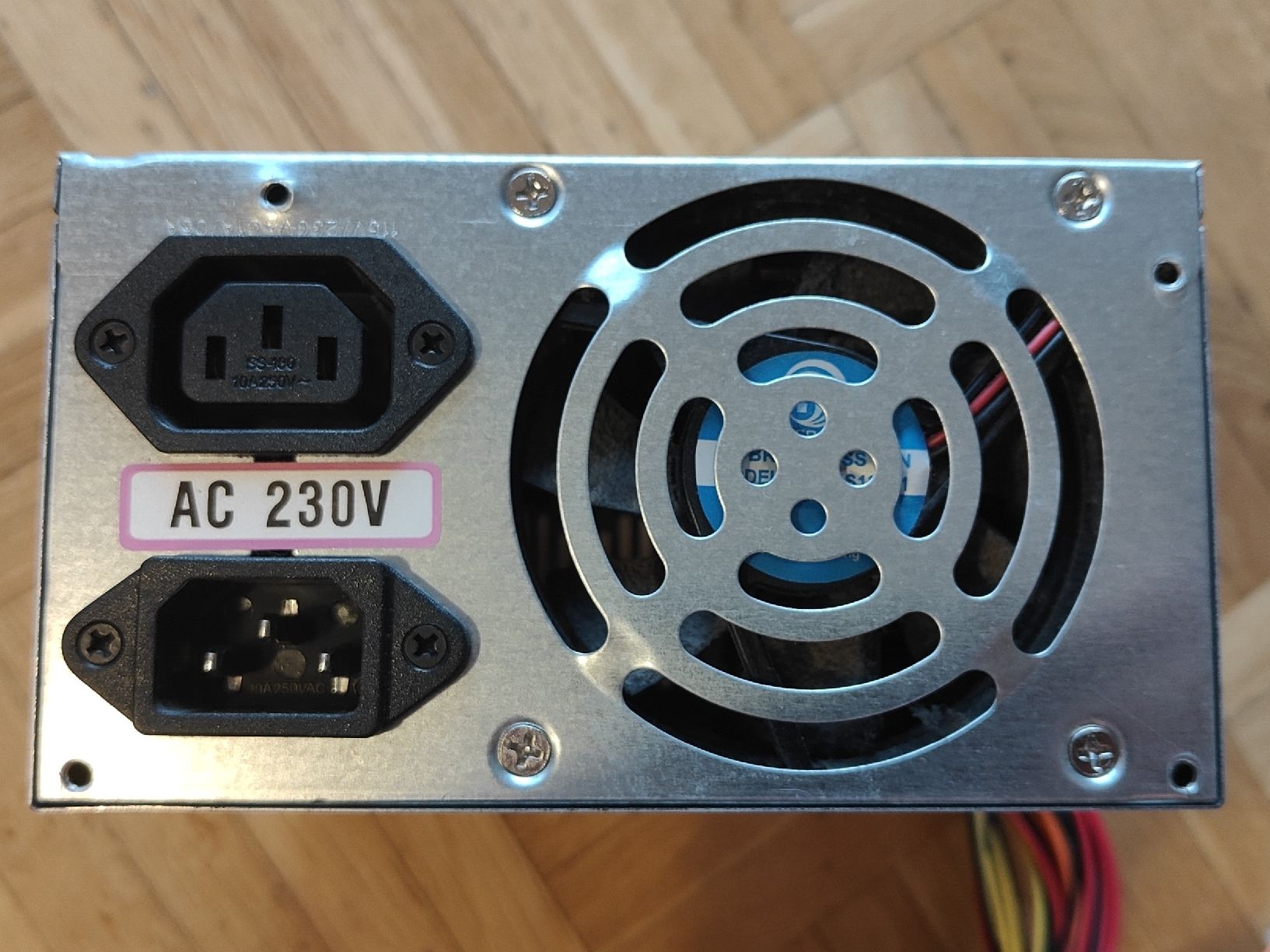 Componenti elettronici: Alimentation PC ATX 300W - LC-B300ATX – Usato da Renens VD venduto da sin_sdr6 2