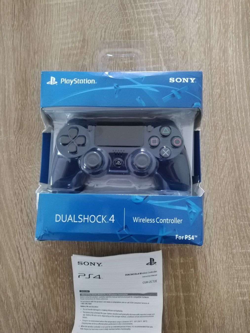 Sony Controller: Playstation 4 Controller V2 – Nuovo (secondo la descrizione) da Frauenfeld venduto da Atrix720 1